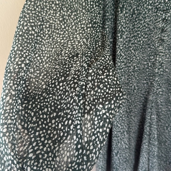 Joie green and White patterned Long Sleeve Dress medium - Picture 3 of 7